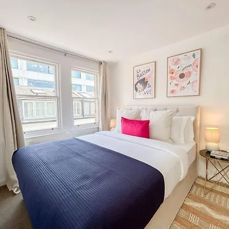 Two Bedroom Notting Hill Delight