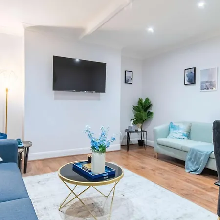 Apartment Modern Two Bed Kensington With Free Wifi *