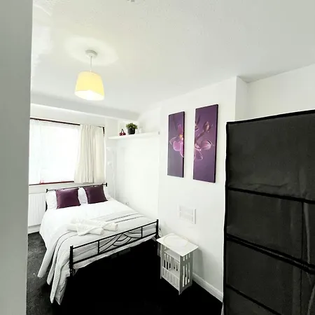 Cosy 4 Homestay Sutton (Greater London)