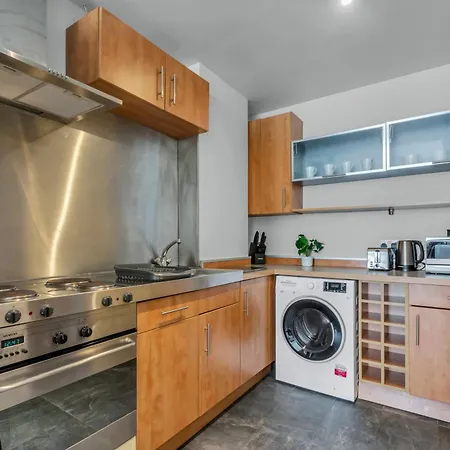 Mysquare Contemporary Serviced In Of Apartment London