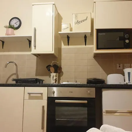 Apartment Beautiful Studio Flat Close To Central