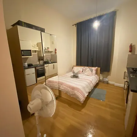 Beautiful Studio Flat Close To Central * London