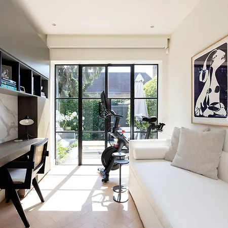 Veeve - Courtyard Oasis Holiday home
