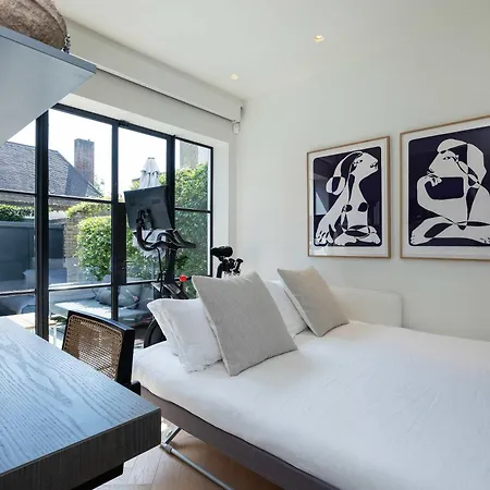 Holiday home Veeve - Courtyard Oasis *