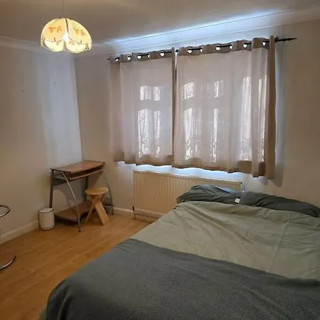 Accessible Flat Greater London *