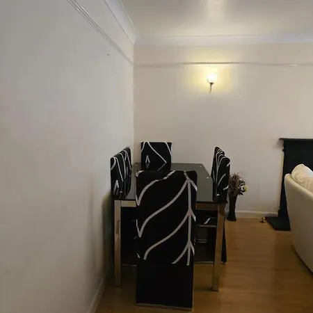 Apartment Accessible Flat Greater London *