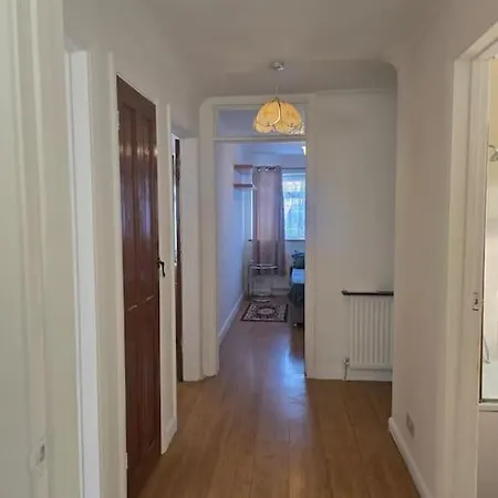 Apartment Accessible Flat Greater London *