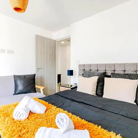 1 Bed Flat - Shoreditch Apartment London