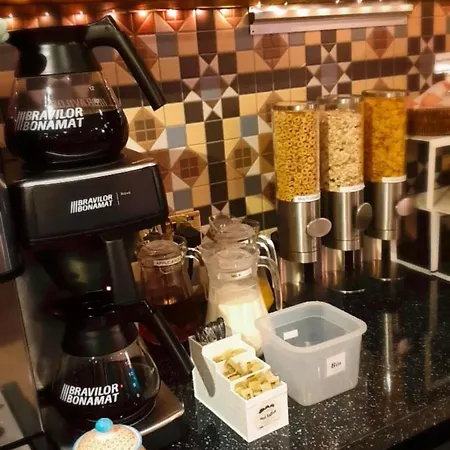 Dreamtel Kensington Hotel 3*