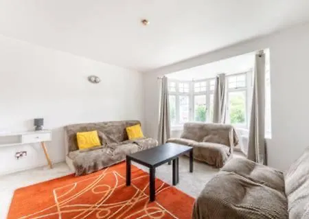 Apartment Modern Spacious 4-bed House *