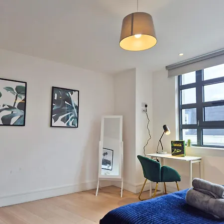 Modern & 3bedroom Flat With Pvt Balcony Steps From Regent's Park Appartamento Londra