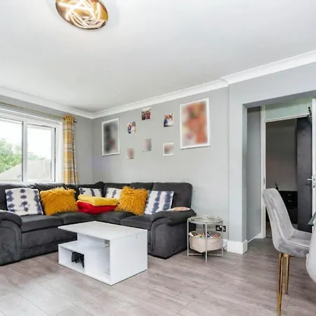 Lovely Double In Crayford With Free Parking *
