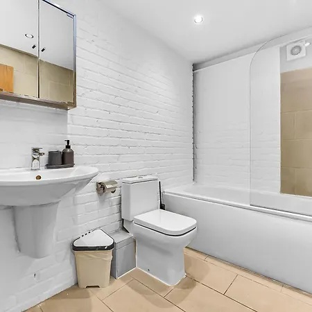 Stylish 2-bed In London