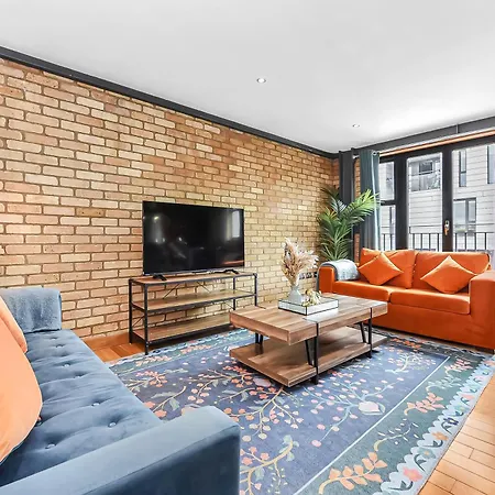 Stylish 2-bed In London