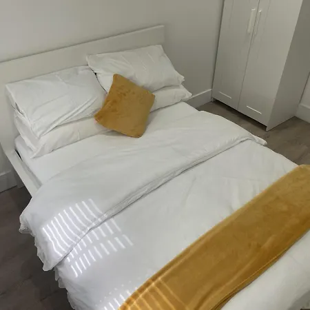 Cozy House With 3 Bedrooms *