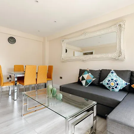 Two Bedroom Near Hyde Park And Oxford Street لندن