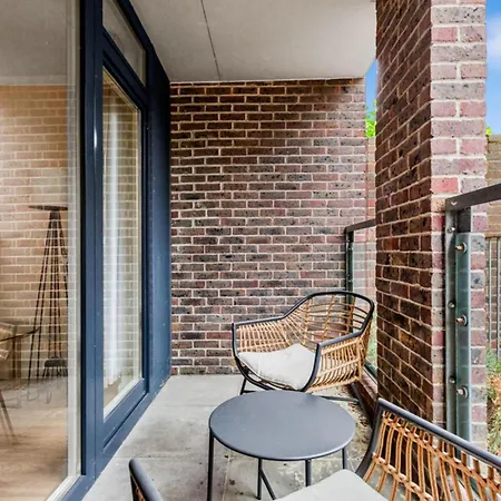 Modern 2-bed In Stratford