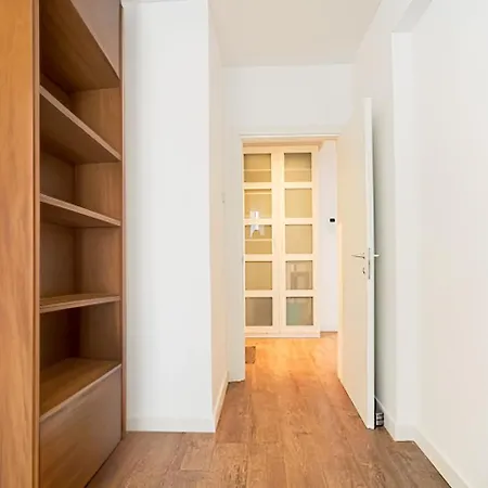 Cozy Flat, 2min To Goodge St Station Apartment London