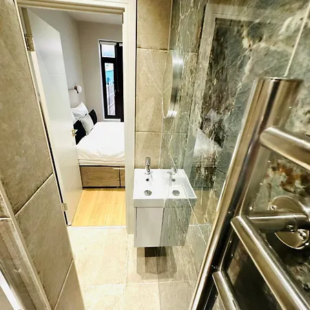 Ensuite Ii Great Location Close To Eye