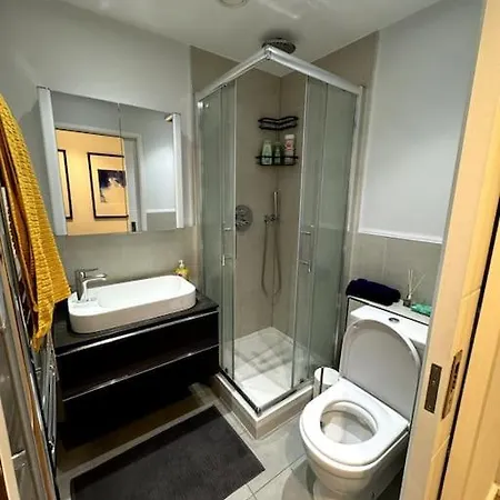 Camden Town Modern 1bedroom Flat Apartment *