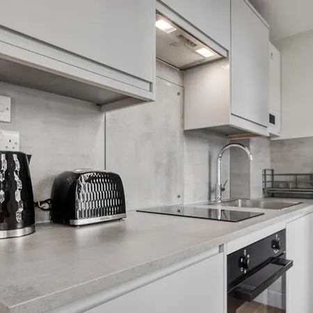 Finsbury Park Zone 2 London