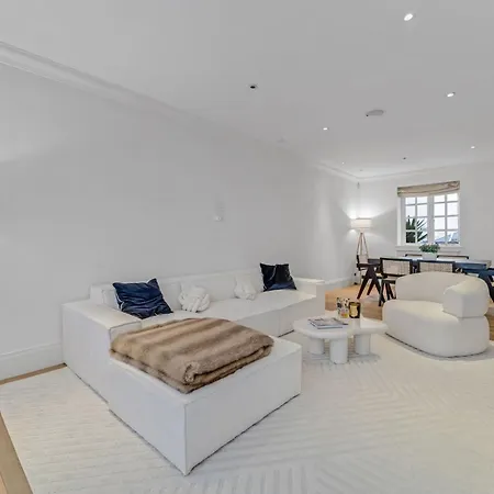The Belgravia Place - Stunning & Bright 2bdr London
