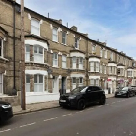 One Bedroom Flat, Fulham Broadway Near Chelsea Apartment London