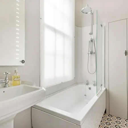 Victoria Belgravia Townhouse Apartment