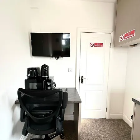 Unique Modern, Private Apartment,15 Mins To London Apartment *