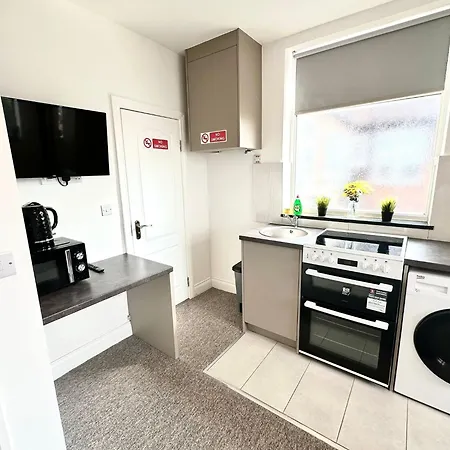 Unique Modern, Private Apartment,15 Mins To London *