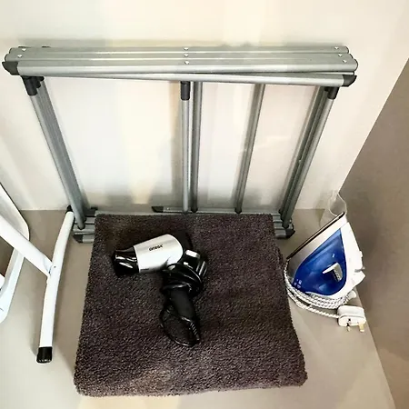 Apartment Unique Modern, Private Apartment,15 Mins To London