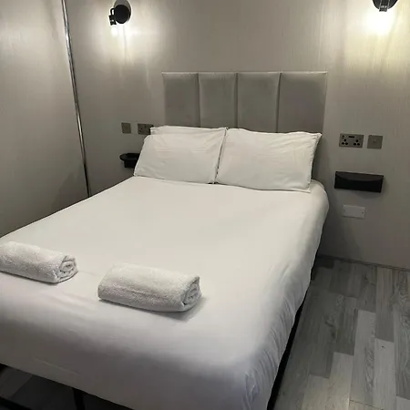 Apartment Fb4-spacious Basement Near Hyde Park London