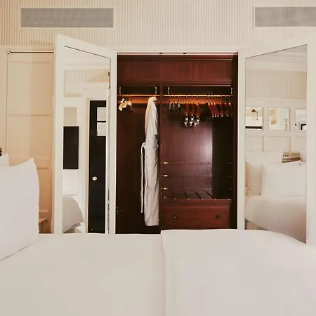 Hotel At Sloane