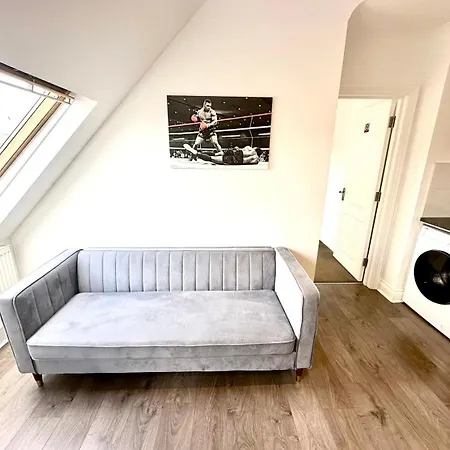 Stunning Modern, Private Apartment,15 Mins To London Apartment The Hyde