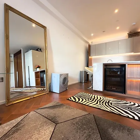 Lavish Penthouse River View Fast Wifi - Luxurylondonstays Apartment