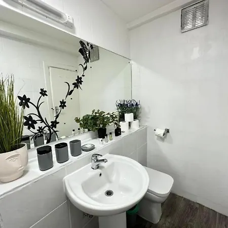 Edgware Road Beautiful Apartment