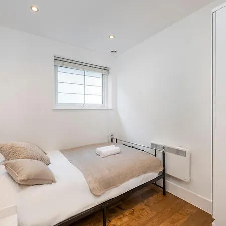 Apartment Stylish 2 Bedroom In Chelsea By Battersea Park With Ac *
