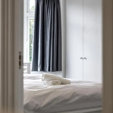 Modern With Driveway Parking For 2 Vehicles, Near Tottenham Hotspur Stadium, White Hart Lane Train Station Casa vacanze *
