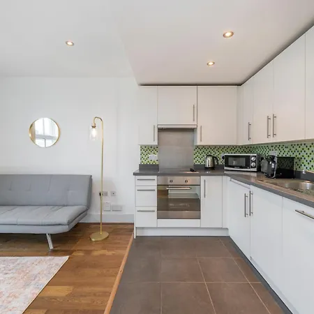 Apartment Stylish 2 Bedroom In Chelsea By Battersea Park With Ac *