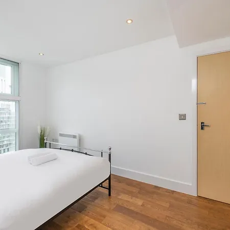 Apartment Stylish 2 Bedroom In Chelsea By Battersea Park With Ac London