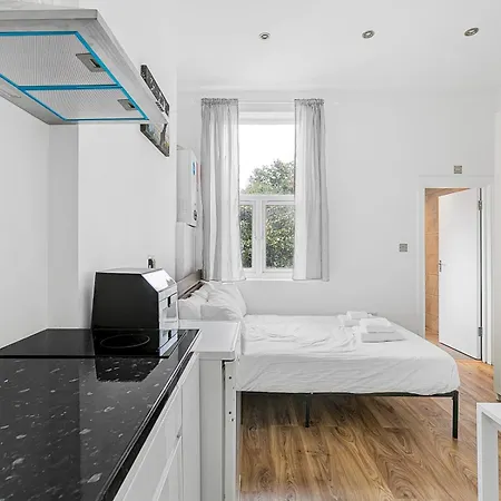 Cozy Brand New Studio In Hampsted Pass The Keys Apartment *