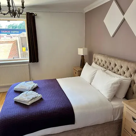 1 Bed Apartment, Sleeps 4, Free Parking, East Croydon, Gr London *