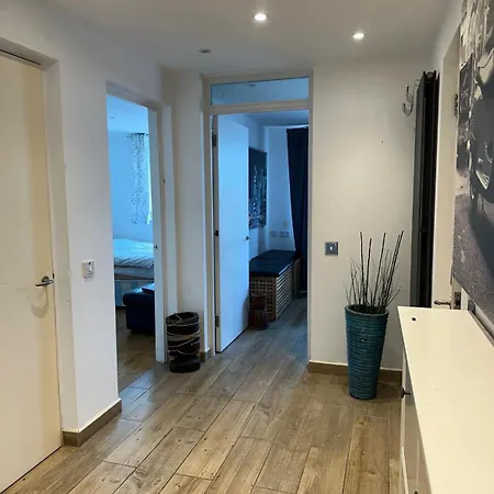 Sacred Secret Cul-de-sac Apartment London