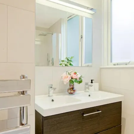 Gorgeous 4-level 3br - Check Profile *