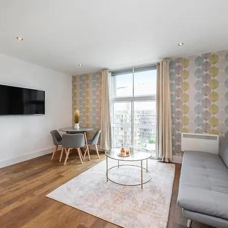 Stylish 2 Bedroom In Chelsea By Battersea Park With Ac Apartment *