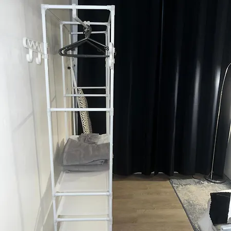 Stylish Near Excel London- Sleeps 4!