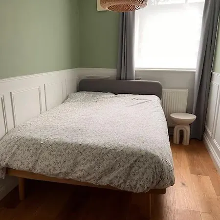 Unique And Stylish 2-bed Maisonette In Islington Apartment