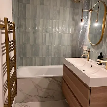 Apartment Unique And Stylish 2-bed Maisonette In Islington London
