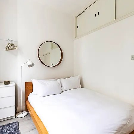 Stylish One-bedroom Flat In Notting Hill Apartment