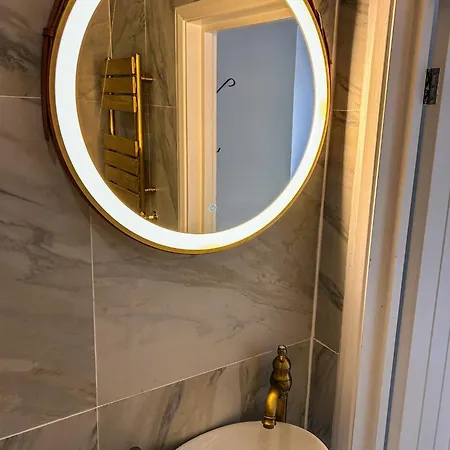 Beautiful In North West London Apartment Harrow